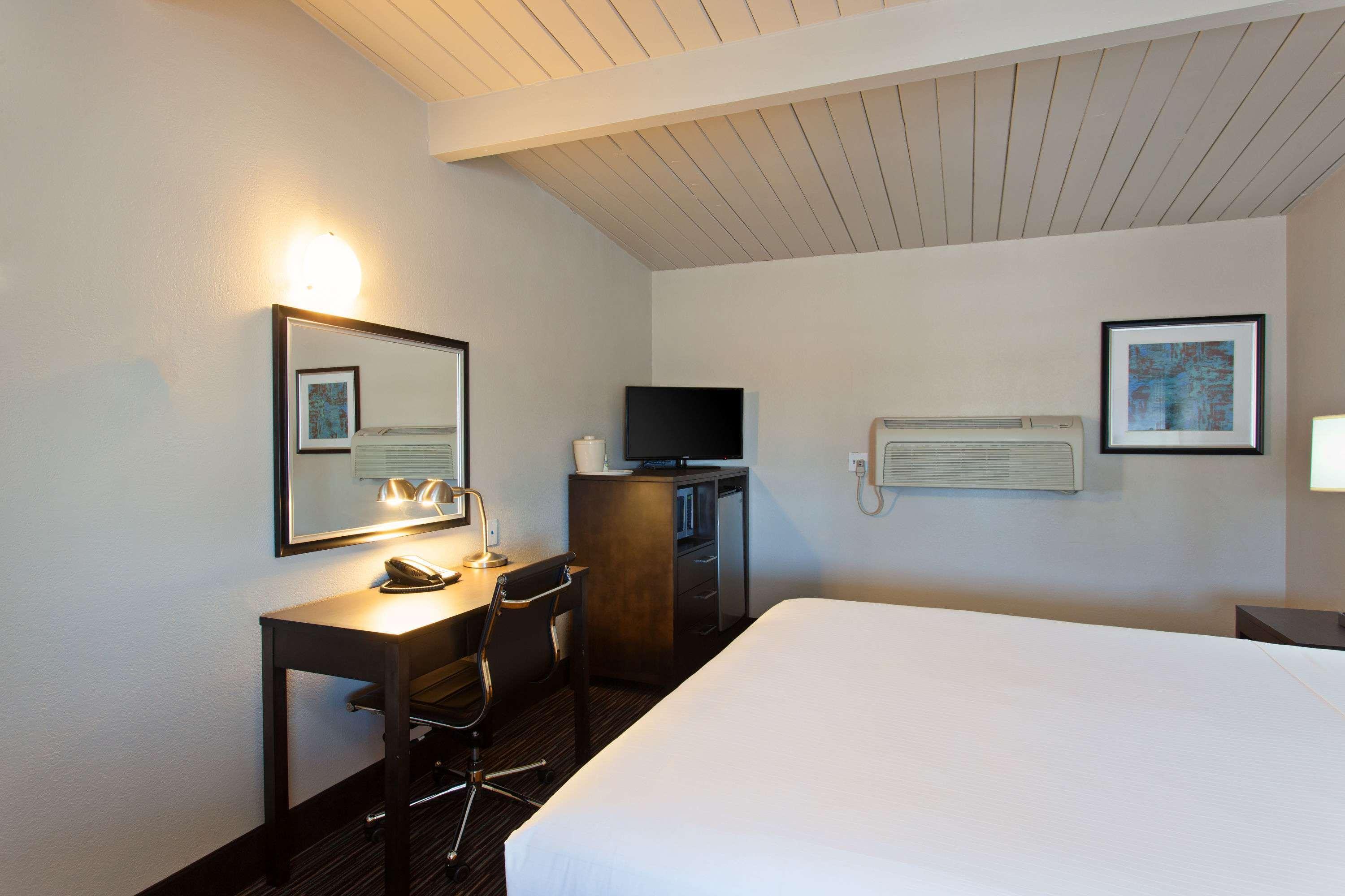 Days Inn By Wyndham Chowchilla Gateway To Yosemite Экстерьер фото