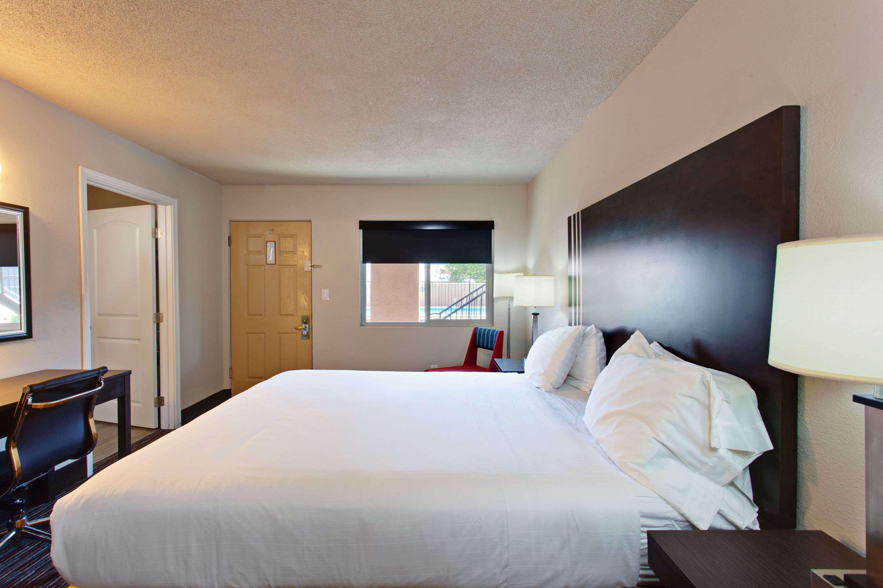 Days Inn By Wyndham Chowchilla Gateway To Yosemite Экстерьер фото