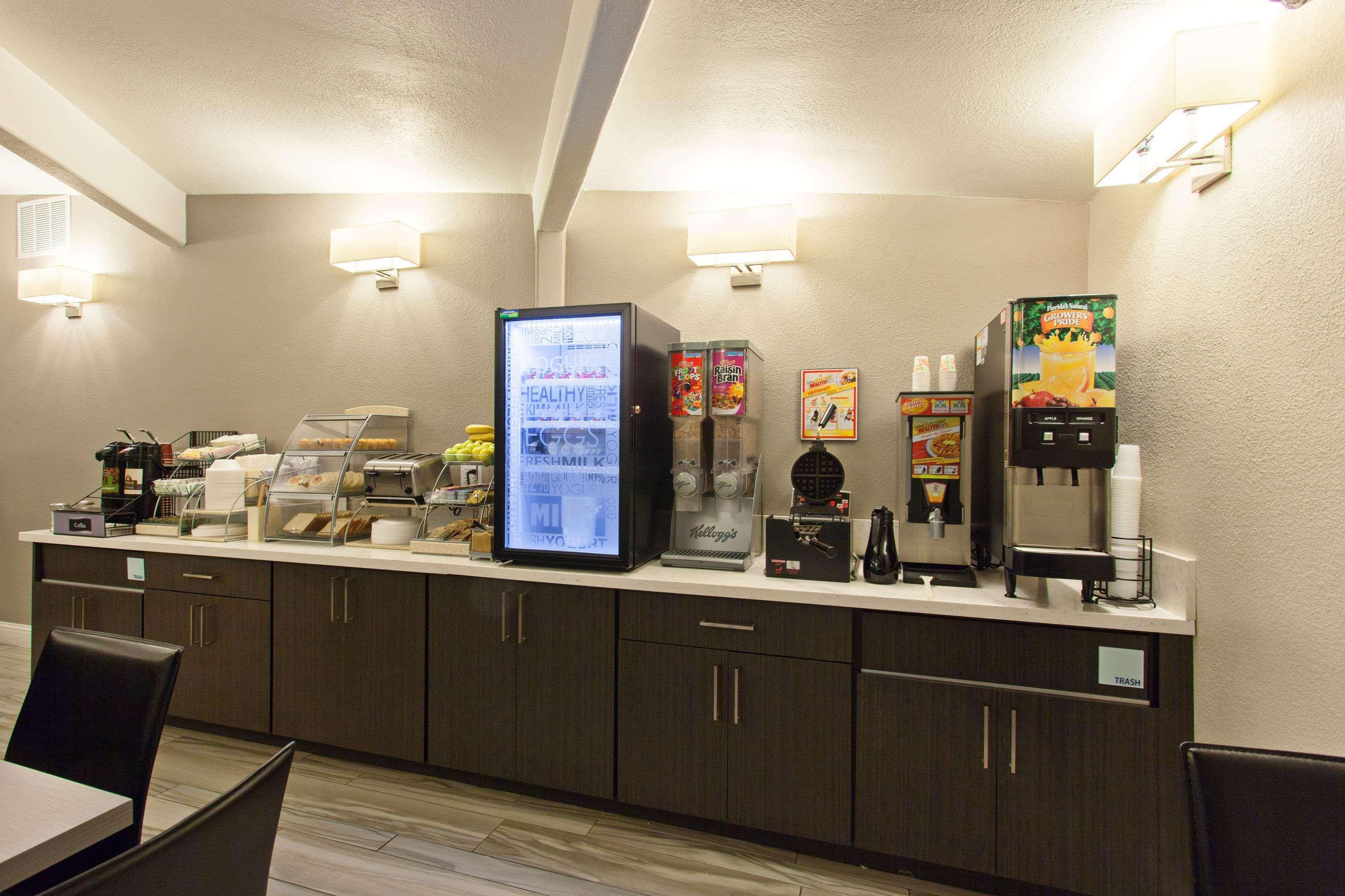 Days Inn By Wyndham Chowchilla Gateway To Yosemite Экстерьер фото