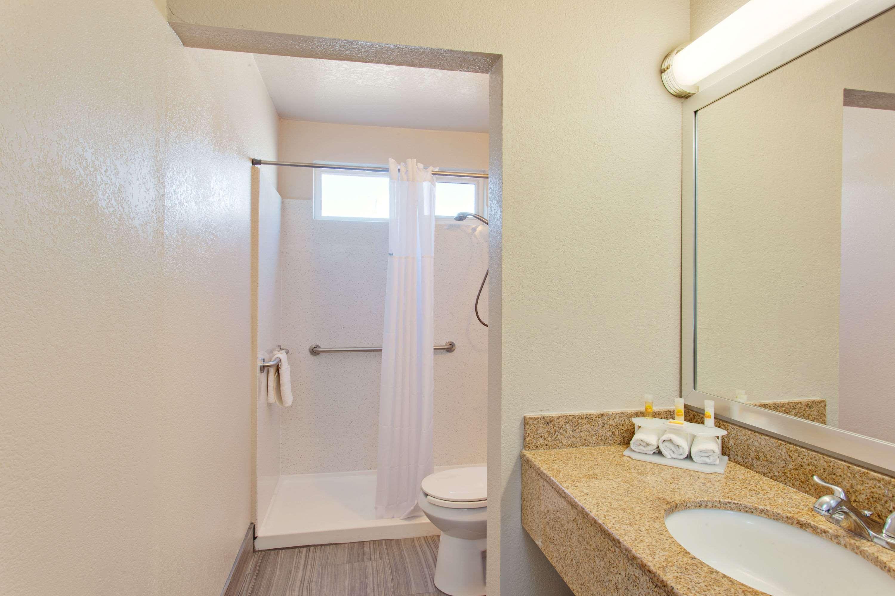 Days Inn By Wyndham Chowchilla Gateway To Yosemite Удобства фото